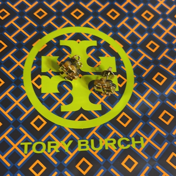 Tory Burch Flower Resin Stud Earrings tortoise - Picture 2 of 6